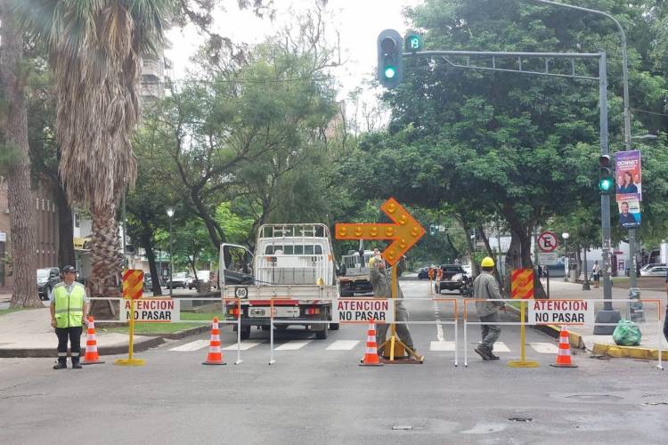 Comenzó la obra para reparar el hundimiento de Bulevard y Alberdi