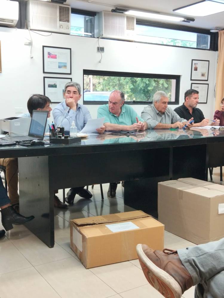 Licitan la provisión de indumentaria del personal del túnel subfluvial