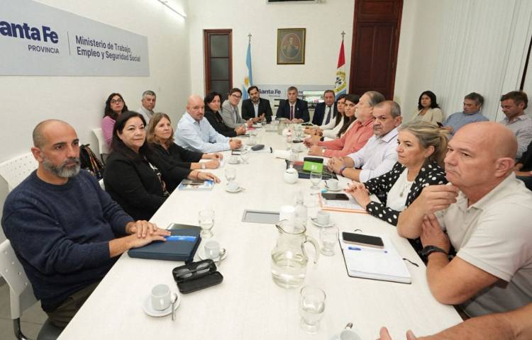 Provincia también ofreció a los docentes una compensación por los meses anteriores y un 8 ?aumento trimestral