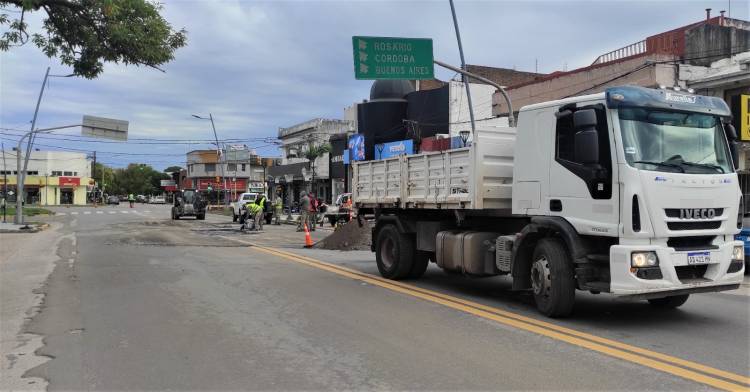Trabajos de Vialidad Nacional en av. 7 de marzo de Santo Tomé