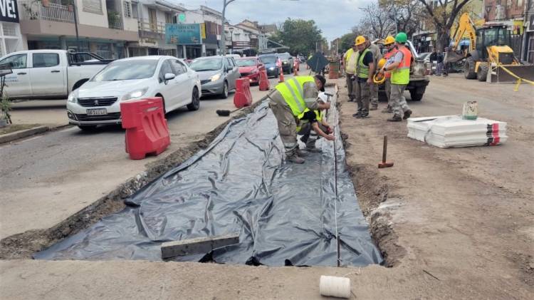 Vialidad Nacional hormigona los trabajos en av. 7 de Marzo de Santo Tomé