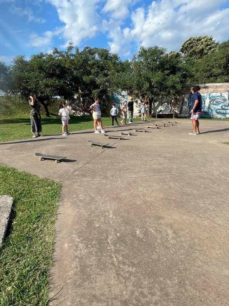 Se iniciaron las clases de Skate en Santo Tomé