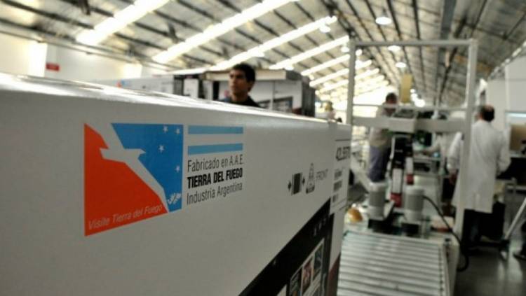 El Gobierno creó un régimen simplificado para incentivar la compra de productos fabricados en Tierra del Fuego