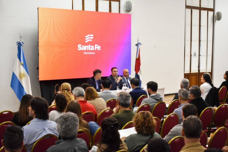 El Gobierno Provincial capacitó a más de 500 empresas para ser potenciales proveedoras del Estado santafesino