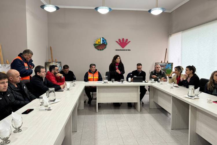 Enrico: “El trabajo previo que el Gobierno Provincial y la Municipalidad de Vera realizaron permitió que el agua escurra mucho más rápido en la ciudad”