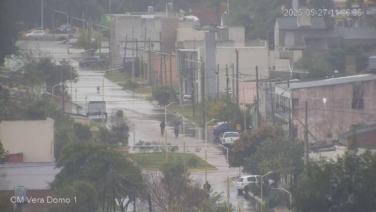 Enrico: “El trabajo previo que el Gobierno Provincial y la Municipalidad de Vera realizaron permitió que el agua escurra mucho más rápido en la ciudad”