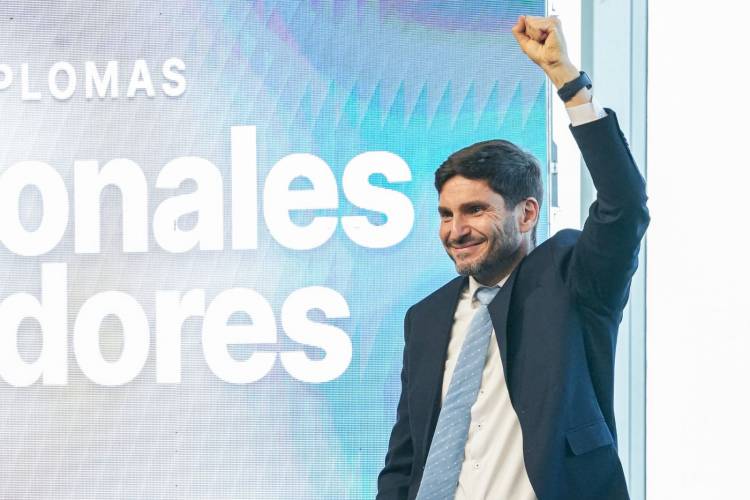 Pullaro sobre la Convención Constituyente: “Queremos una Constitución moderna que termine con los privilegios”