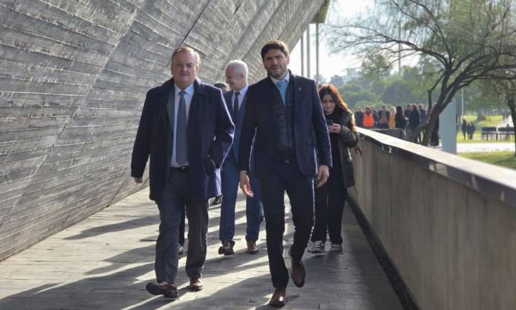 El Senador Felipe Michlig recibió el diploma de convencional reformador por el Dpto. San Cristóbal