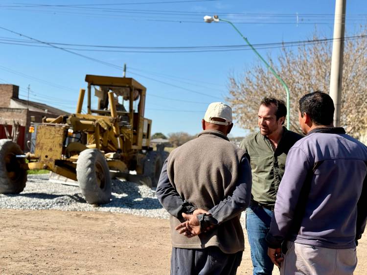 Continua el Plan Intensivo de Mejorado Petreo en distintos barrios de la ciudad