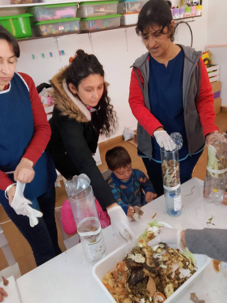 Se entregó una compostura en el marco de Eco escuelas al CAF 28