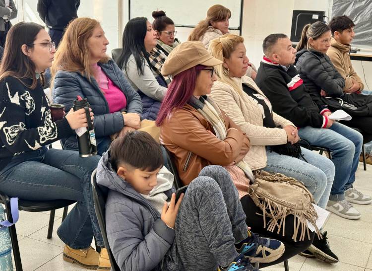 Entrega de aportes del Programa Banco Solidario