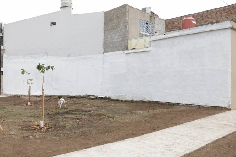 B° Mayoraz: la Municipalidad transformó un predio abandonado en un nuevo espacio verde