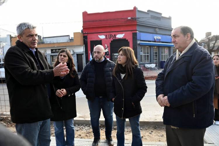 Acuerdo Capital: Poletti recorrió los avances de la obra del cantero central de J. J. Paso