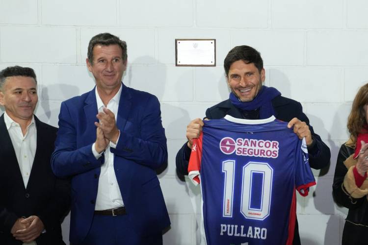 Pullaro inauguró obras de iluminación en el predio de la Liga Santafesina de Fútbol