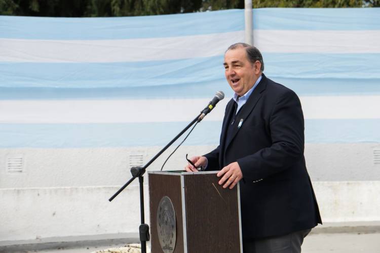 Más de 1600 niños y niñas santafesinos prometieron lealtad a la bandera