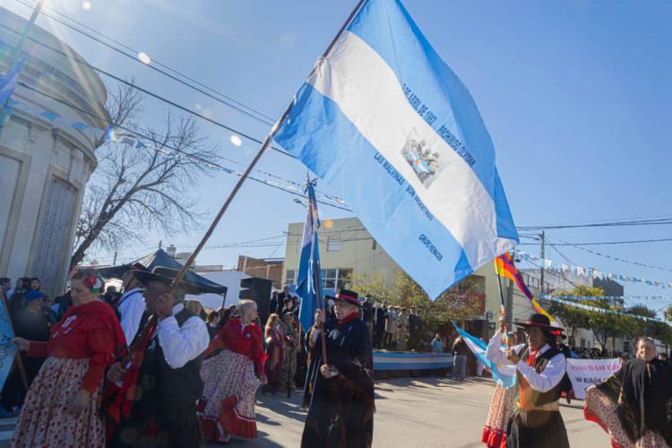 Santo Tomé conmemoró el Día de la Bandera