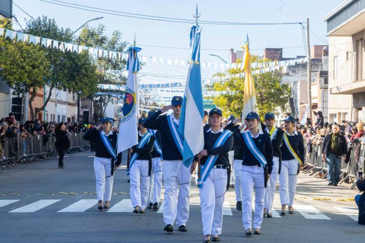 Santo Tomé conmemoró el Día de la Bandera
