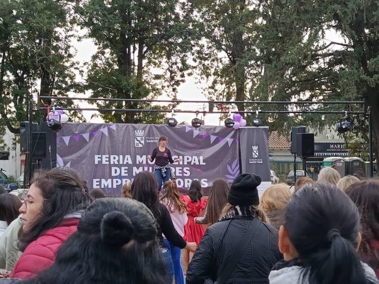 Se realizó una nueva edición de la Feria Municipal de Mujeres Emprendedoras
