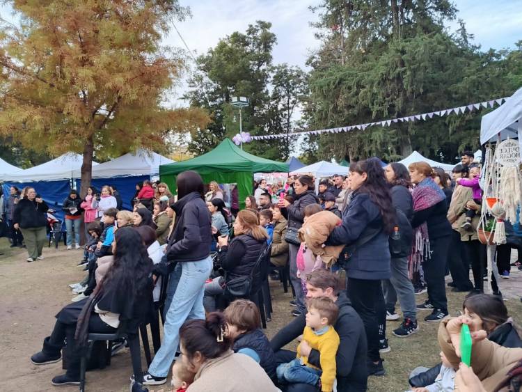 Se realizó una nueva edición de la Feria Municipal de Mujeres Emprendedoras