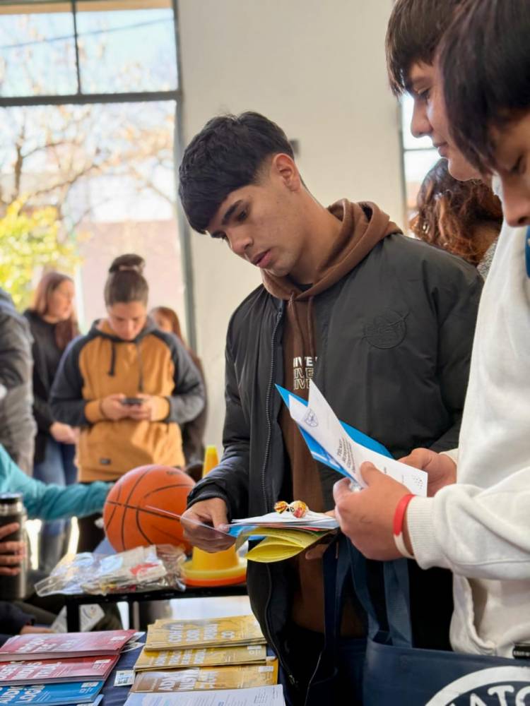 Se realizó con éxito la Feria Municipal de Carreras