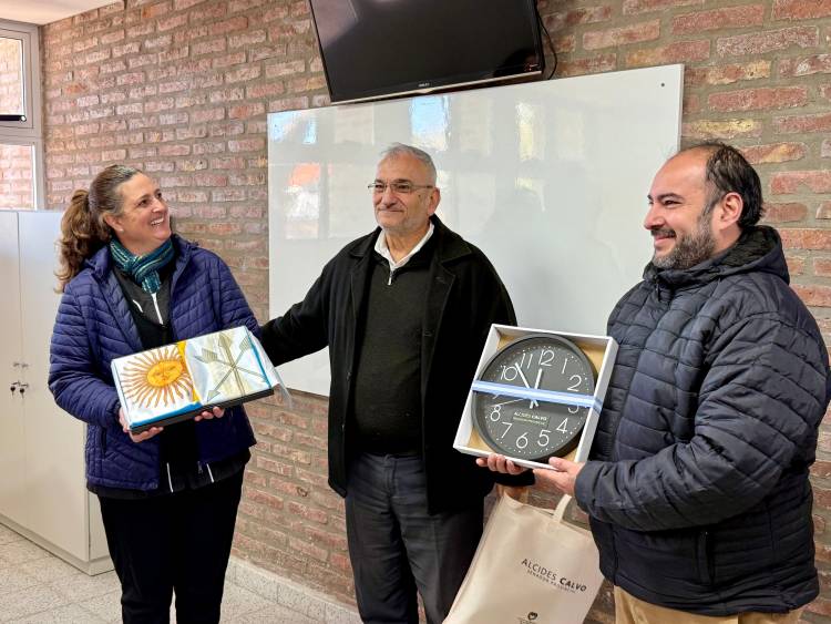 Alcides Calvo siisto la escuela 414 de la localidad de Angélica