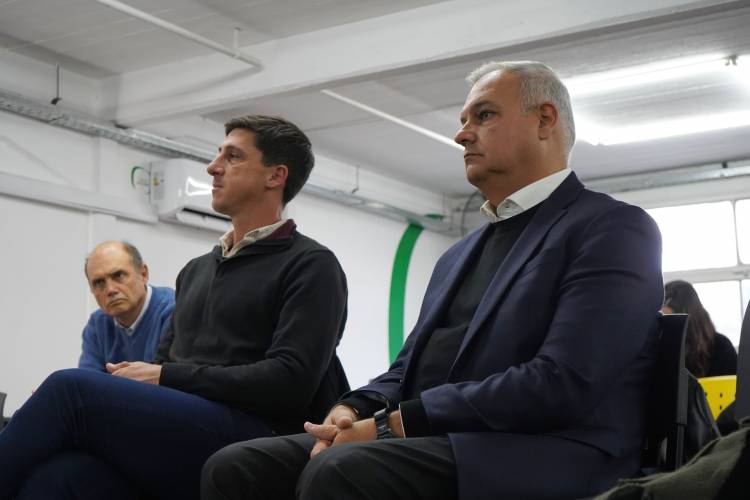 Farías destacó la importancia de incorporar la cuestión ambiental y el cambio climático, y los tratados internacionales a la nueva Constitución de Santa Fe