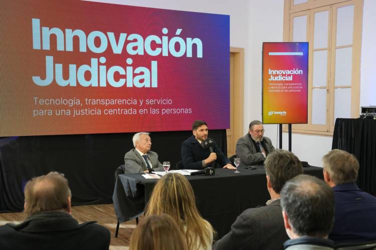 Pullaro: “Queremos transformar cada uno de los poderes para que Estado sea más eficiente y funcione mejor”