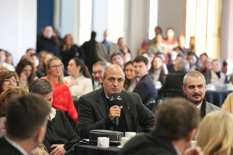 Pullaro: “Queremos transformar cada uno de los poderes para que Estado sea más eficiente y funcione mejor”