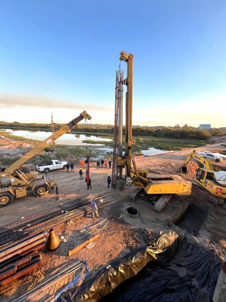 Nuevo puente Santa Fe–Santo Tomé: en qué consisten las tres etapas de colocación de los pilotes
