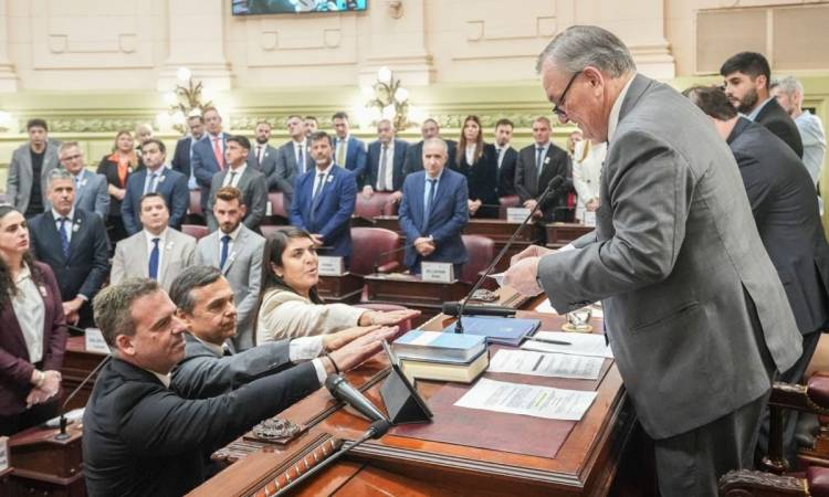 Felipe Michlig fue elegido Presidente de la Convención Reformadora de la Constitución Provincial