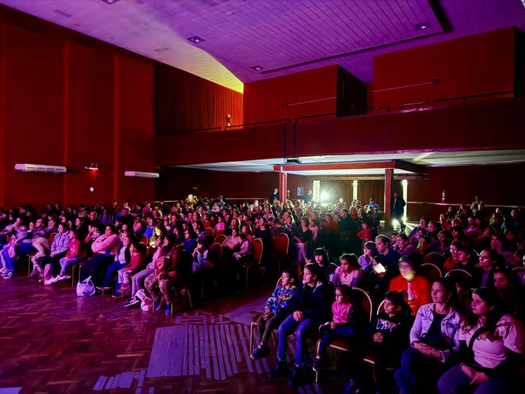 Santo Tomé continúa con el Encuentro Internacional de Teatro Infantil