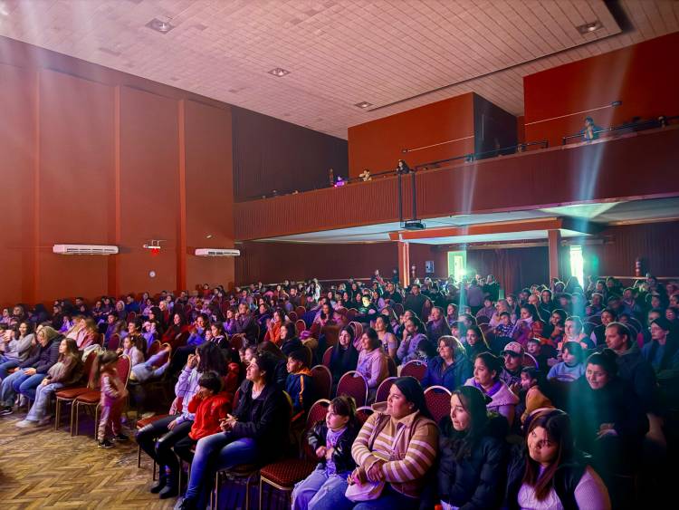 Santo Tomé celebró una nueva jornada del Encuentro Internacional de Teatro Infantil