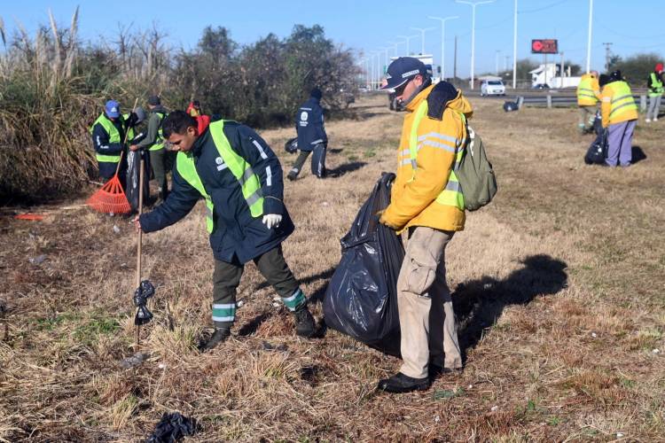 Megaoperativo de limpieza: el Municipio comenzó con la primera etapa en la Circunvalación Oeste