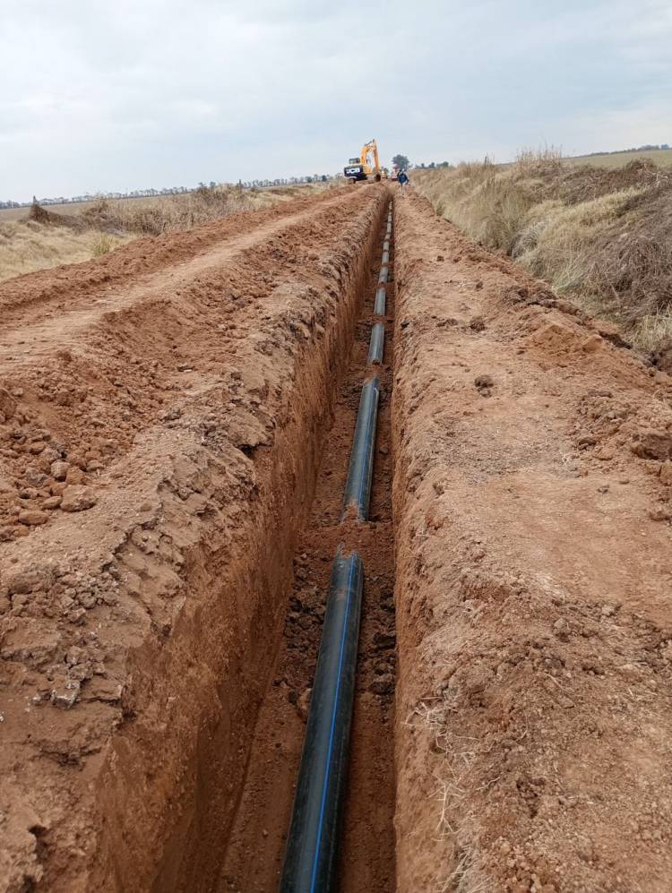 Enrico detalló los avances de los acueductos que llevarán agua potable a miles de santafesinos