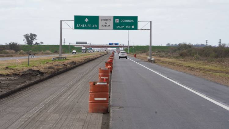 Autopista Rosario-Santa Fe: avanzan las obras del tercer carril y disponen medidas para mantener el flujo vehicular