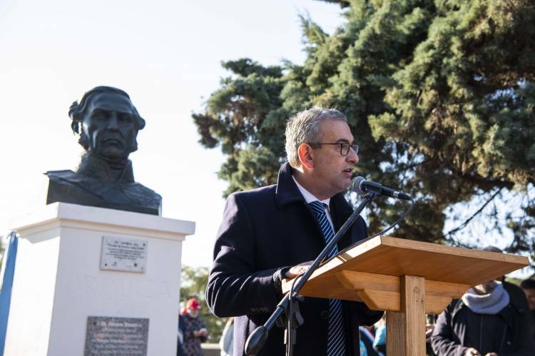 Javkin: «Nos ganamos el derecho de decidir por nosotros mismos sobre nuestro destino»