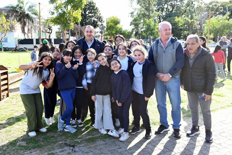 El programa Deportes y Recreación en tu Barrio llegó a Plaza del Folklore
