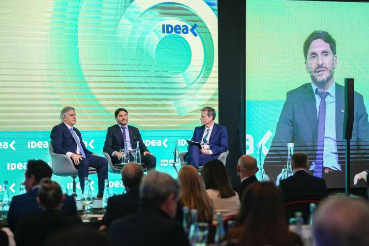 Pullaro: “Trabajamos mucho para invertir recursos propios que potencien a nuestros sectores productivos”