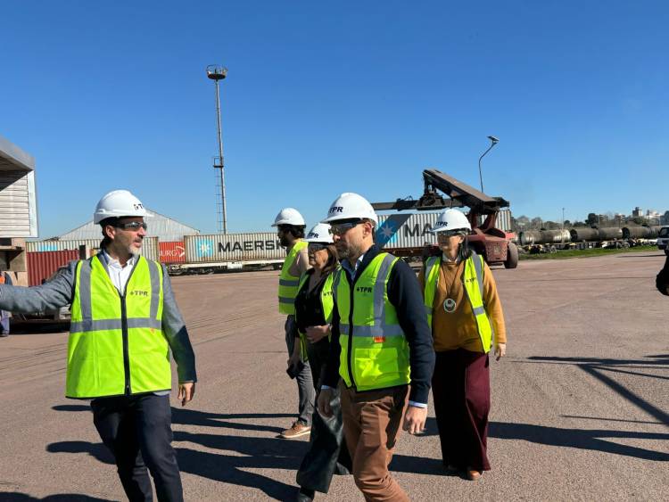 Santa Fe activa su infraestructura exportadora: embarque histórico de miel desde Rosario