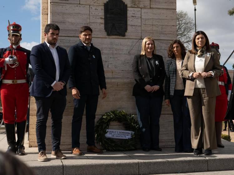 Pullaro: “San Martín luchó por la libertad y nosotros hoy debemos honrarlo luchando unidos por la igualdad para salir adelante”