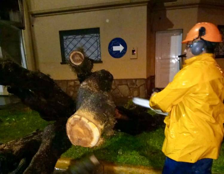 La Municipalidad continúa trabajando frente a las condiciones climáticas que afectan a nuestra ciudad