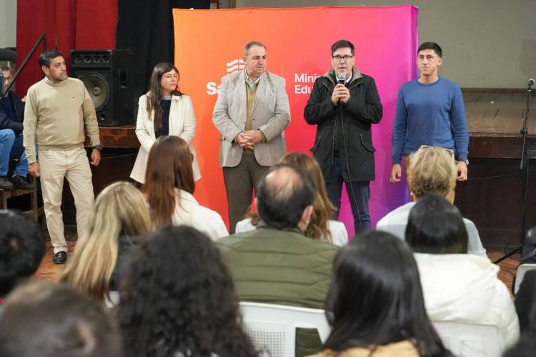 Abre Escuela: Nueve ofertas para la puesta en valor del “Colegio Nacional Simón de Iriondo” de Santa Fe