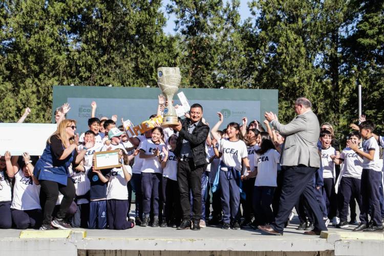 EcoEscuelas: alumnos santafesinos recolectaron más de 17 mil kilos de envases PET