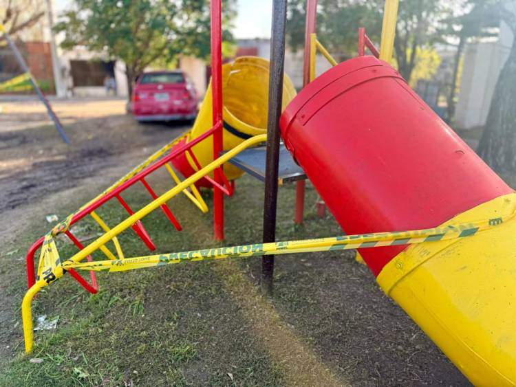 La Municipalidad de Santo Tomé acompaña la celebración del Mes de la Infancia con la puesta en valor de la Plazoleta Juan Manuel de Rosas