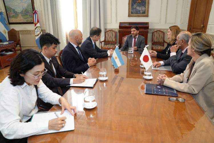 Pullaro recibió al embajador de Japón en Argentina