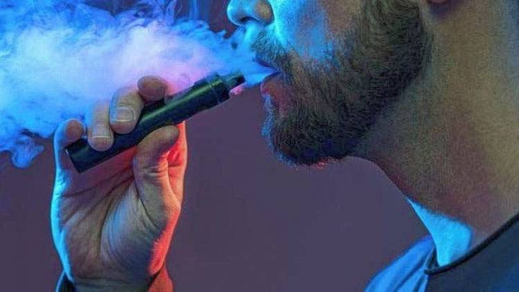 Preocupación por el avance de los vaporizadores y cigarrillos electrónicos: "No son inocuos y pueden generar enfermedades a largo plazo"