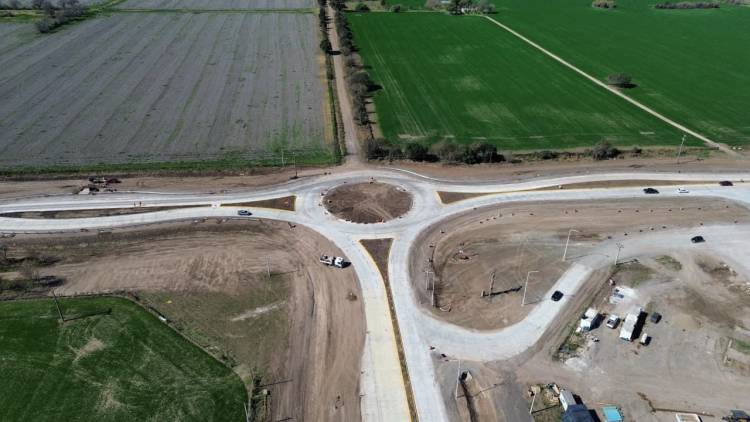 El Gobierno Provincial construye dos nuevas rotondas para mejorar la seguridad vial en la Ruta 4
