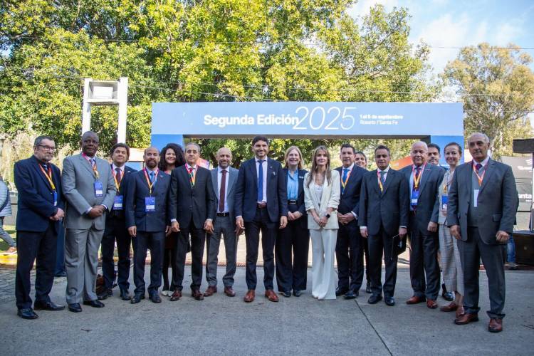 Pullaro en el Santa Fe Business Forum 2025: “Argentina saldrá adelante si tenemos la capacidad productiva para un cambio profundo”