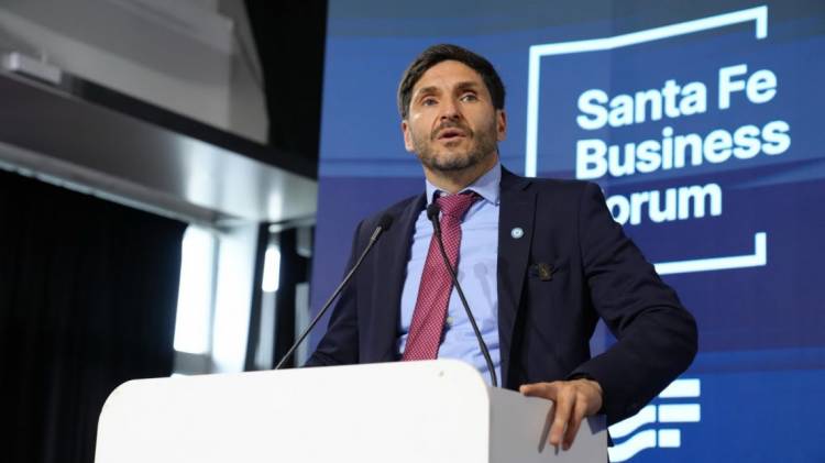 “En Santa Fe nos ocupamos de lo importante: planificar, trabajar junto al sector privado y ser eficientes”