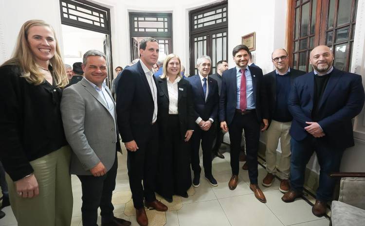 Pullaro: “La única manera de que Argentina salga adelante es con un acuerdo productivo que consolide nuestra industria”